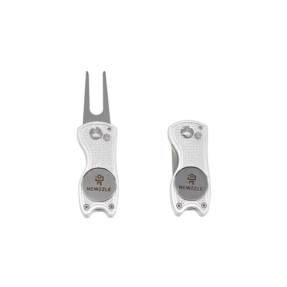 Folding Divot Repair Tool with Ball Marker Silver